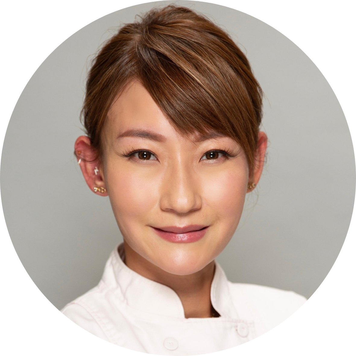 沈依紅女士